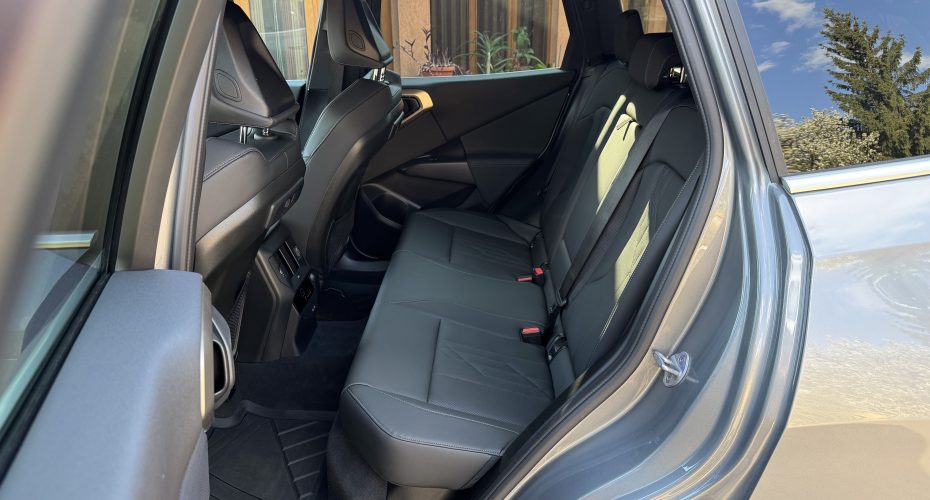 BMW X3 2025 р продається за 57 500 $