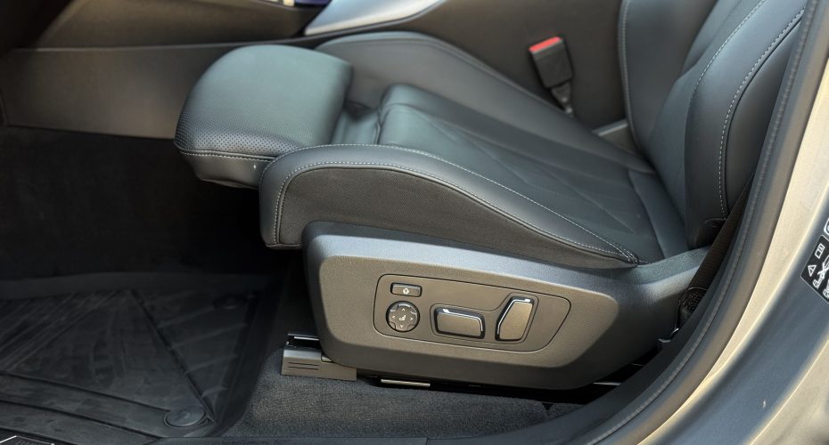 BMW X3 2025 р продається за 57 500 $