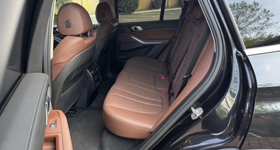 BMW X5 2020 р продається за 49 999 $