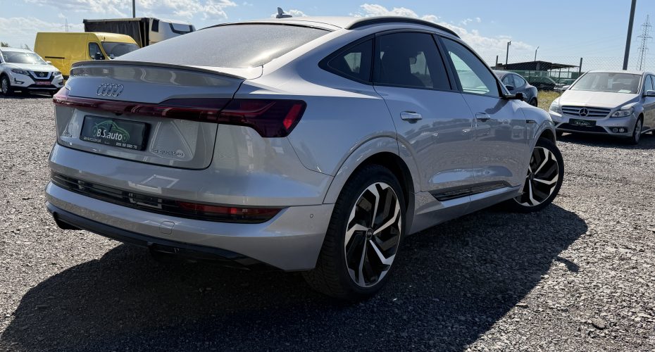 Audi E-tron  Sportback 2020 р продається за 39.900
