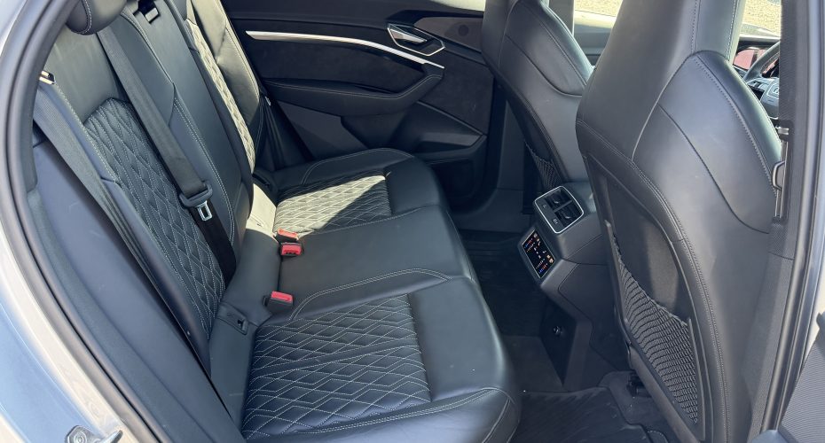 Audi E-tron  Sportback 2020 р продається за 39.900