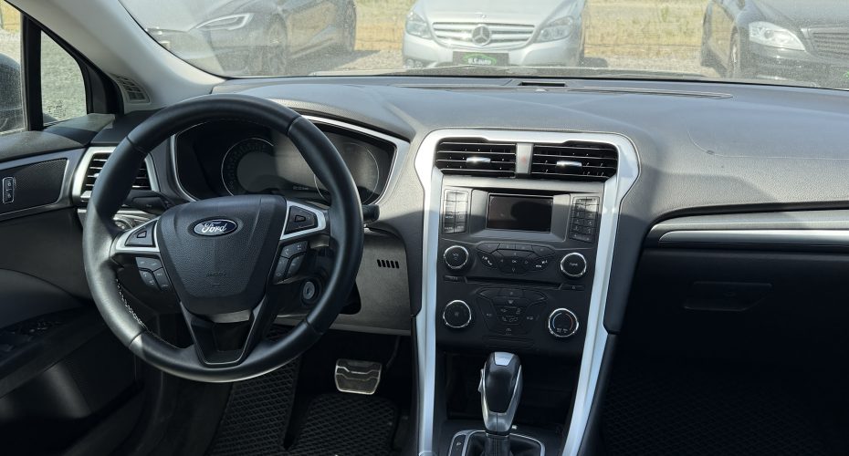 Ford Fusion 2015 р продається за 9 500 $