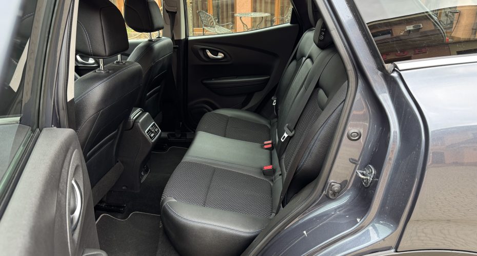 Renault Kadjar 2022 р продається за 17 500 $